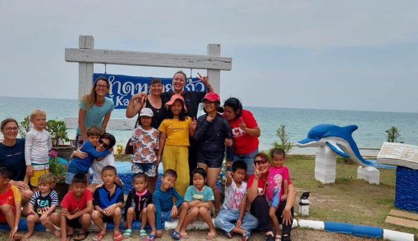 THANKS TO LAURA, CRISTINA, CARLA AND LAURA FOR THE GREAT DAY AT THE BEACH