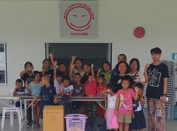 Thanks to Mrs. Bonsai Suree and Mr. Noi Thanaporn for the donation