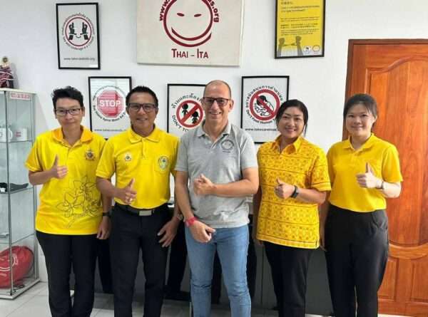 Thanks to the deputy Mayor of Nongprue