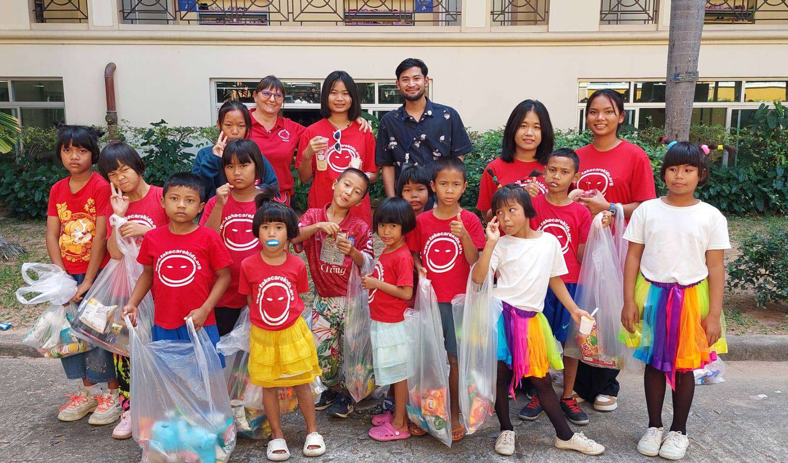 Thanks to Satit Udomseuksa School