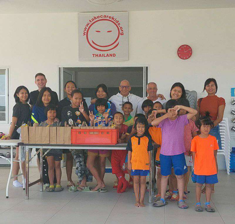 Many thanks to Klaus, Soi, Thomas and Jam