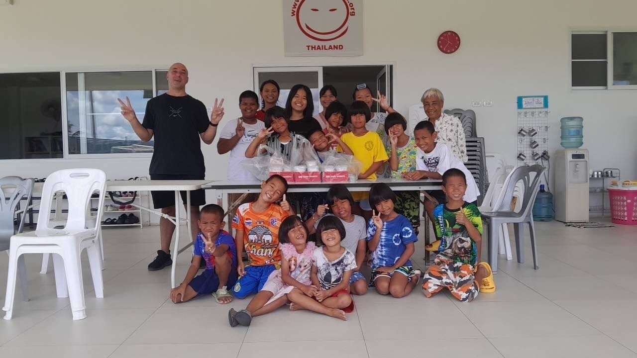 Thanks, Carl and Nicky, for the delicious Songkran snacks!