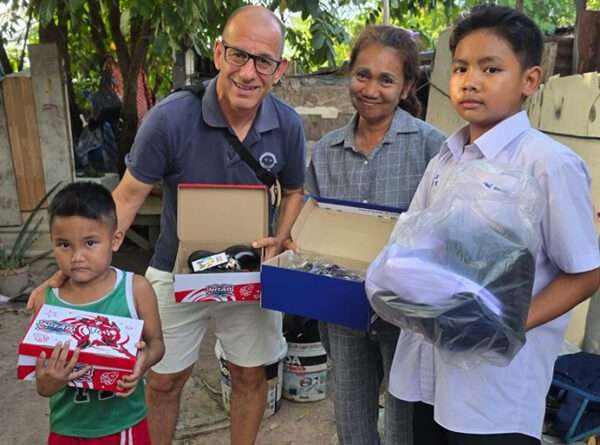 Helping Sua and Triton