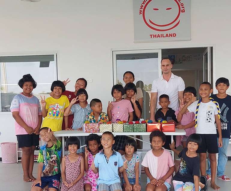 Oskar dsitribuisce felicita’